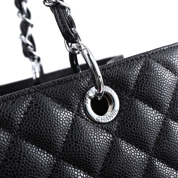 シャネルバッグ角部分ディテール